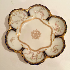 ANTIQUE 8.5" H & C LIMOGES