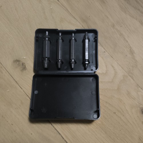 Damaged screw extractor - screw,