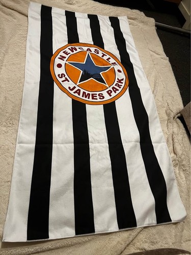 Newcastle striped beach - , towel