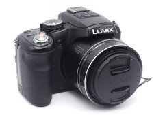 Panasonic Lumix DMC-FZ200