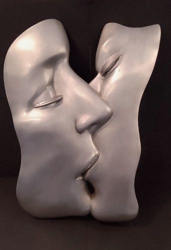Delightful lovers kiss wall - "lovers,
