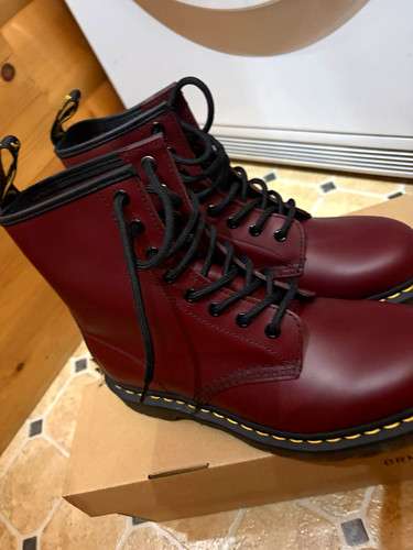 Martens red leather - dr.,