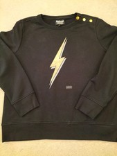 Barbour graphic lightning bolt