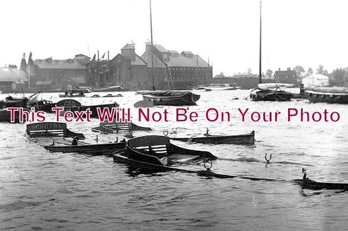 1501 storm damaged - -, boats