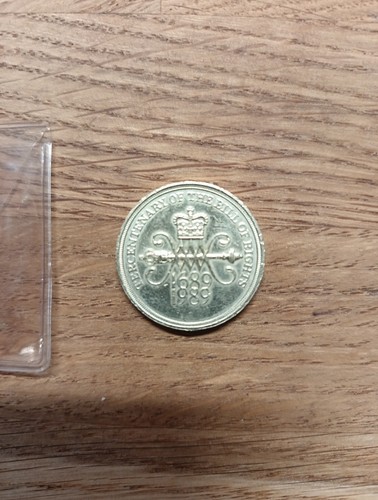 1989 pound coin 300th - 2,