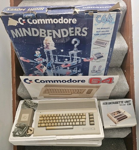 Boxed commodore night moves - 64,