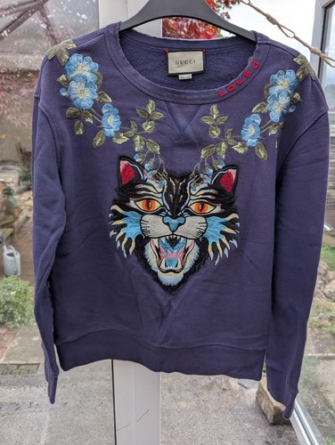 Authentic stunning gucci - stunning, gg