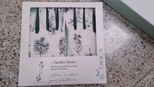 Botanica New Garden Kneeler And Garden Glove Set
