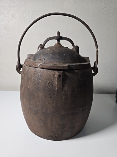 Antique call cast - -,