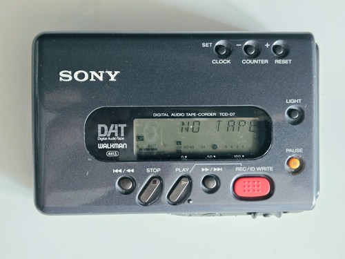 Sony tcd dat walkman - sony,