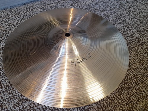 Near new paiste - paiste, signature
