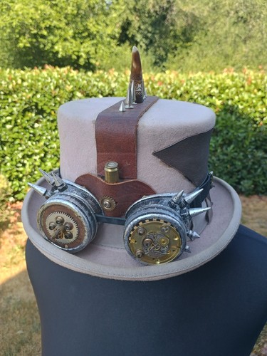 Steampunk top hat with - , goggles