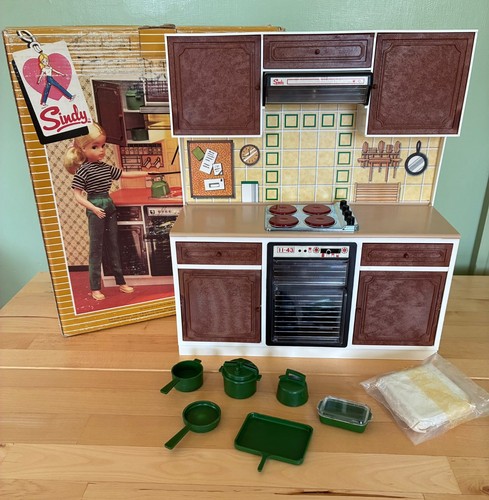 Vintage sindy kitchen cooker - sindy,