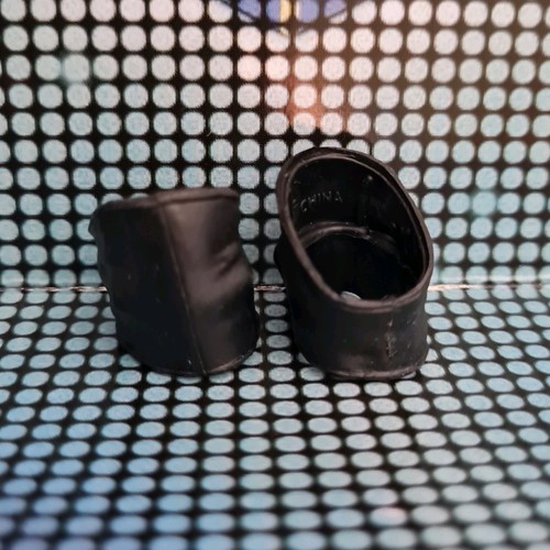 Small black mattel knee - small,