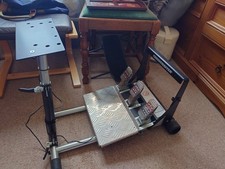 Sim Racing Thrustmaster wheel