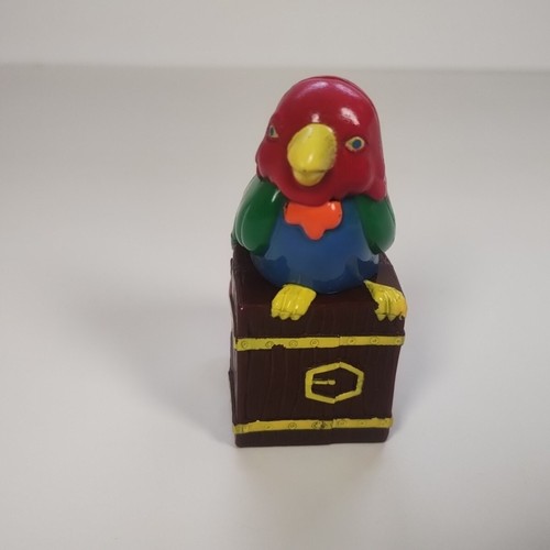Figurine bird parrot - bird, toucan