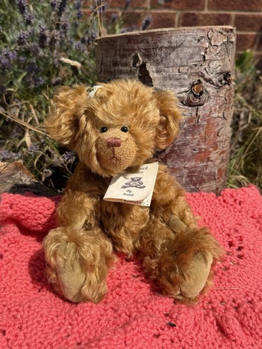 Artist teddy bear mavis - teddy,