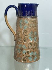 ROYAL DOULTON LAMBETH