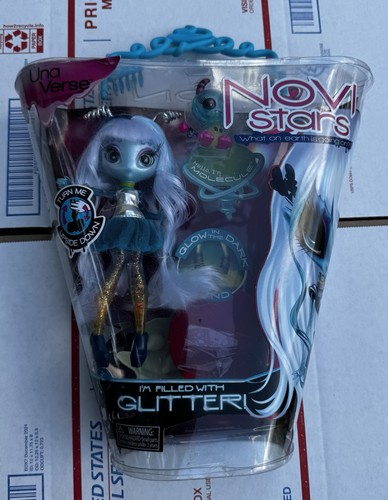 Novi stars una verse doll - novi,