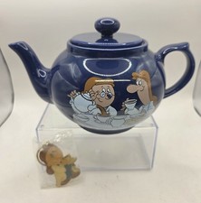 Vintage Lyons Tetley Tea Pot by Wade England plus Gaffer keyring New