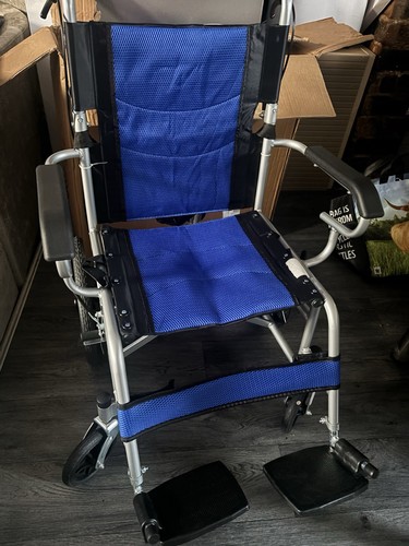 Foldable transport wheelchair - transport,