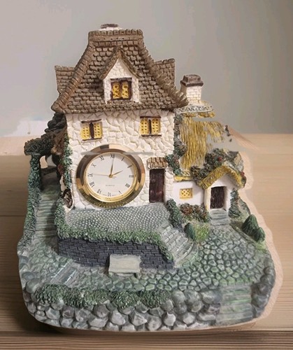 Vintage english cottage quartz - vintage,