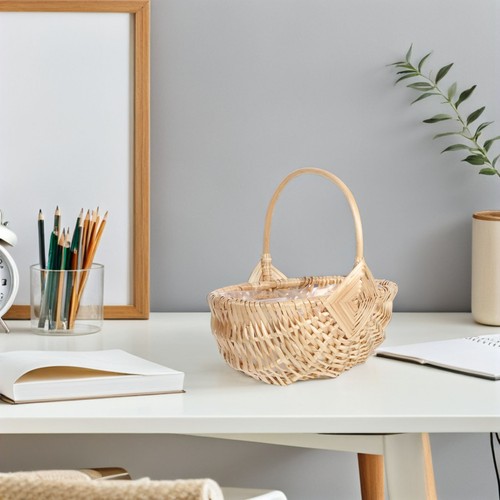 Small picnic basket prop - small,
