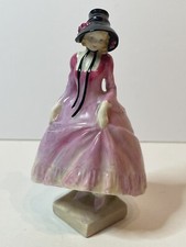 Royal Doulton Miniature Figurine PATRICIA M28 1932-45 RARE. Excellent condition