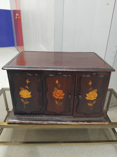 Antique gramophone cabinet - gramophone,