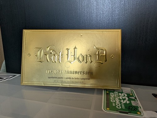 Kat von 10th anniversary - d,