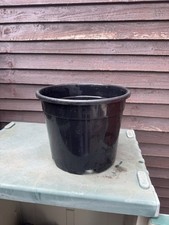 Large Plastic Garden Pots 12L  Set Of 5 Pieces Slightly Used Ideal Fr Sml Plants