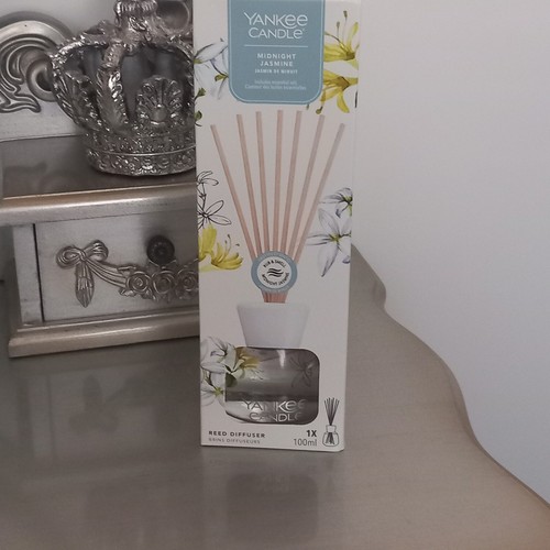 Yankee candle reed diffuser - candle,