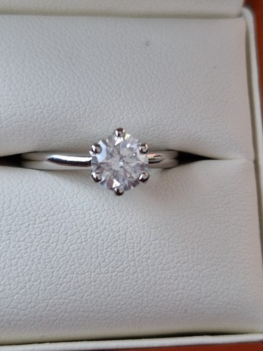 Platinum solitaire diamond
