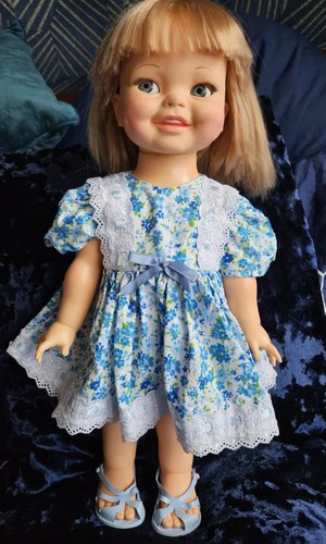 Giggles doll ideal - by,