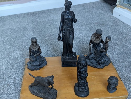 Resin figures inc dog - x,