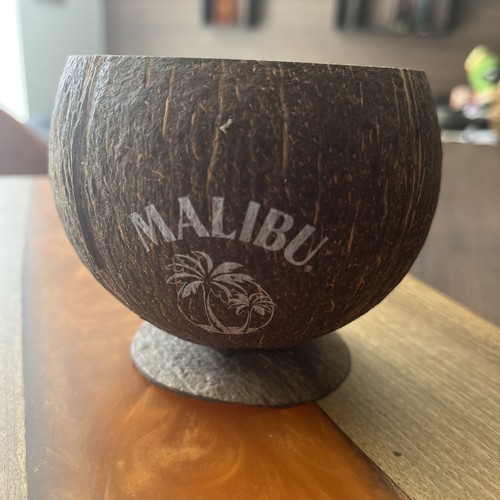 Malibu rum round coconut - malibu,