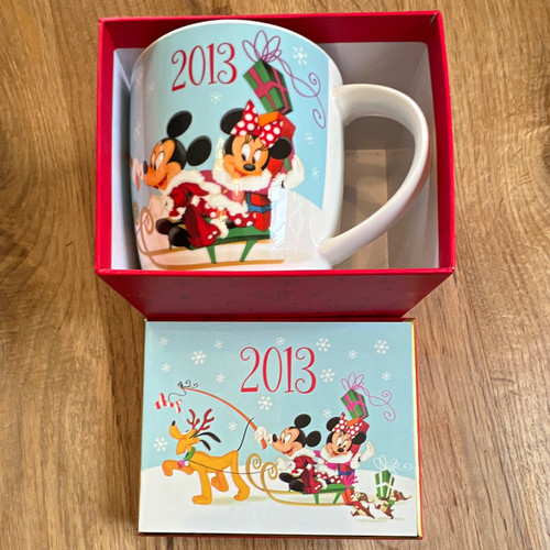 Disney store 2013 mickey mouse - 2013,