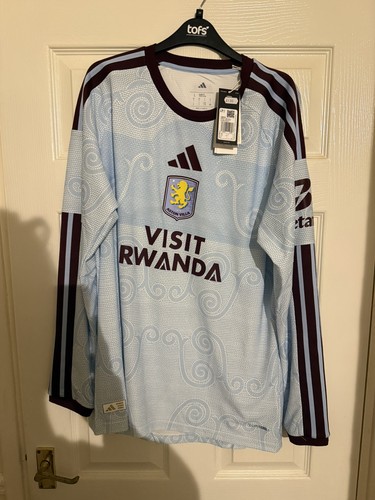 Aston villa third - 26/27, 3rd