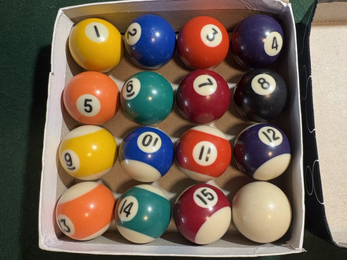 Pool ball set spots and - pool,