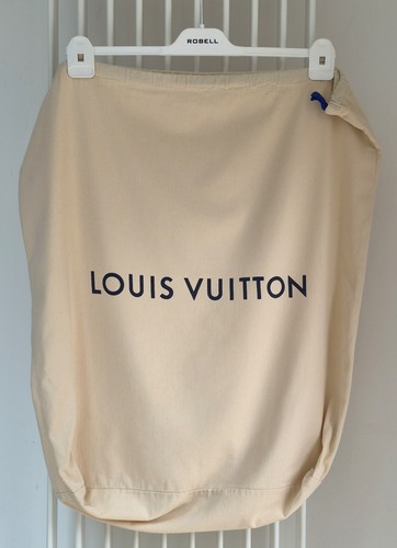 Louis vuitton protective - louis, dust