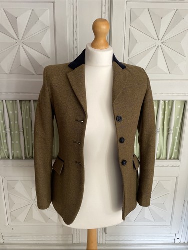 Mears tweed girl - tweed, show