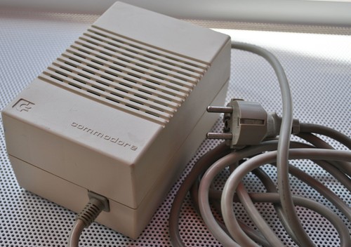 Commodore amiga power - commodore,