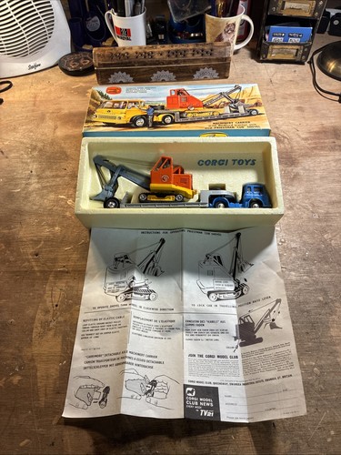 Corgi toys gift set - toys,