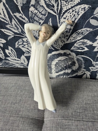 Lladro nao figure - lladro,