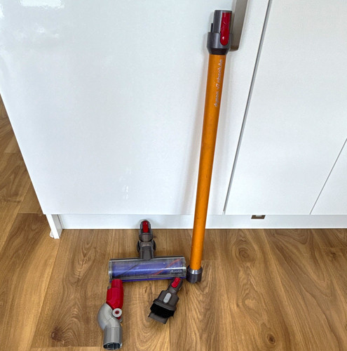 Dyson cordless bagless - dyson,