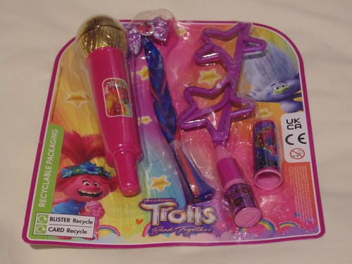 Trolls band together - band,