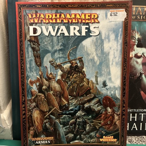 Warhammer dwarfs army book - warhammer,