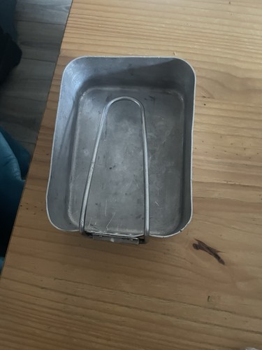 Large metal british - metal, mess