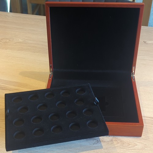 Royal mint wooden - mint, sovereign