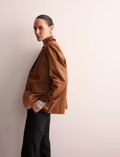 Jaeger womens leather - -,